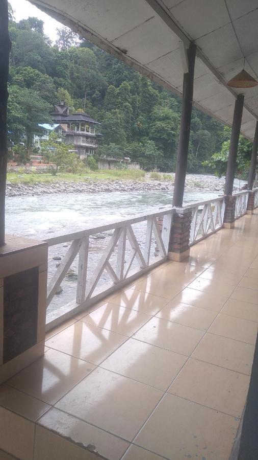 Hotel Umiyuki Jungle Tour Only Treking With As Bukit Lawang Exterior foto